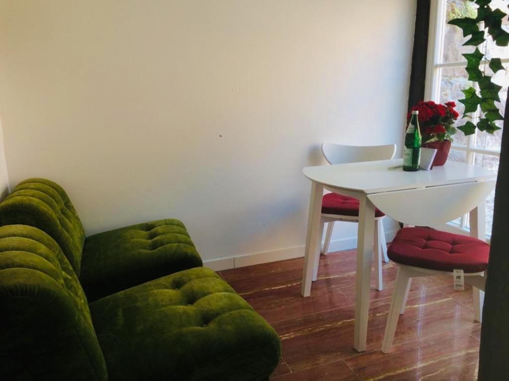 Und Neckarblick Bei Heidelberg Apartment